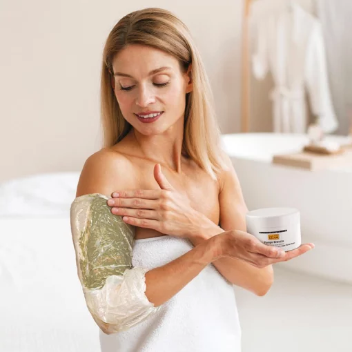 Грязьова підтягувальна маска GUAM для внутрішньої поверхні рук 250 мл